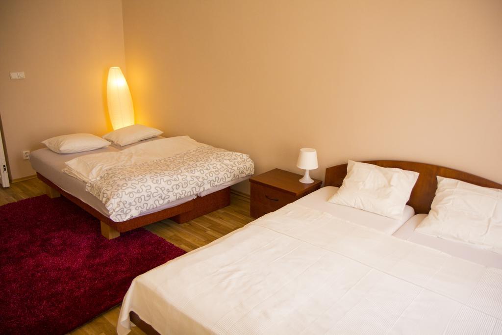 Lidicka Apartment Praha Bagian luar foto